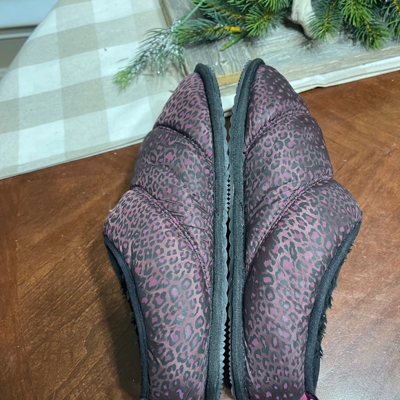 Sorel Go Bodega Run Puffer Faux Fur Epic Plum Leopard Indoor Outdoor Slipper 9 - Picture 5 of 7